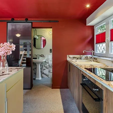 Love room avec Spa privatif la Courtisane - Sofa Tantra, terasse, salon d'hiver sous dôme transparent chauffé - love-room-alsace-67 Niederbronn-les-Bains