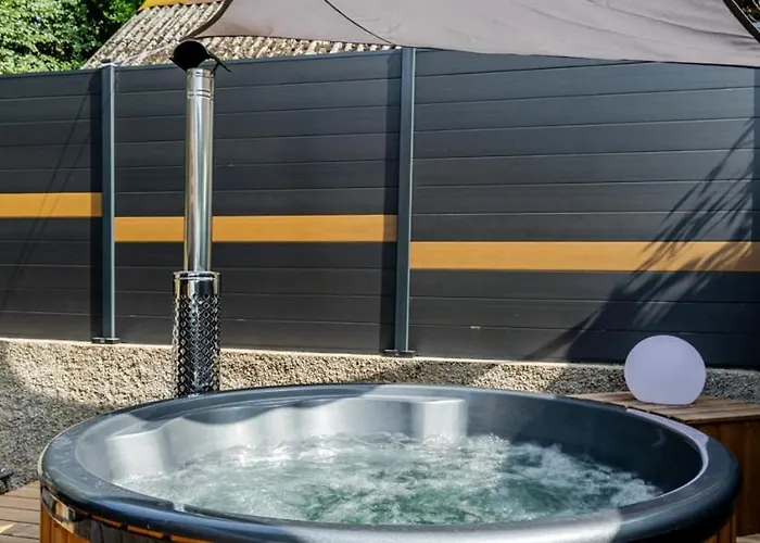 Appartement Avec Privatif La Courtisane - Sofa Tantra, Terasse, Salon D'hiver Sous Dôme Transparent Chauffé - Love-room-alsace-67 *
