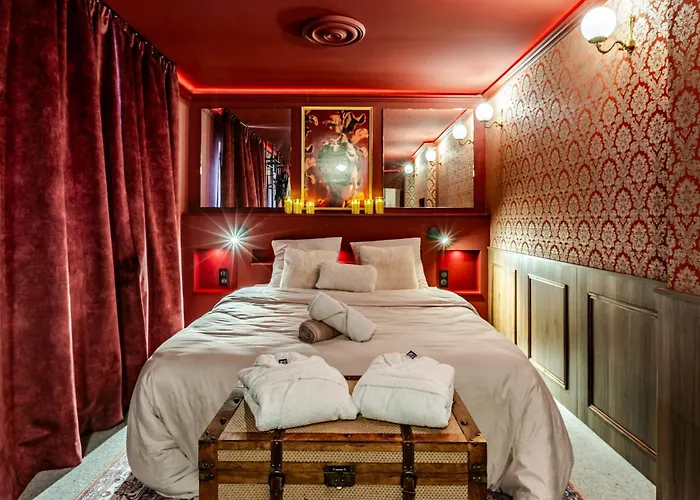 Avec Privatif La Courtisane - Sofa Tantra, Terasse, Salon D'hiver Sous Dôme Transparent Chauffé - Love-room-alsace-67